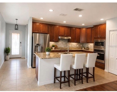 1130 Berkley Ridge Ln - Photo Thumbnail 1