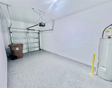 1288 Lago Vista Court - Photo Thumbnail 12