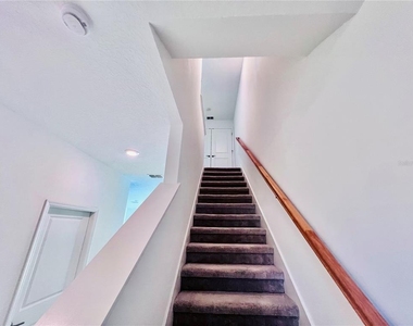 1288 Lago Vista Court - Photo Thumbnail 7