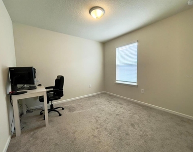 2143 Charming Avenue - Photo Thumbnail 17