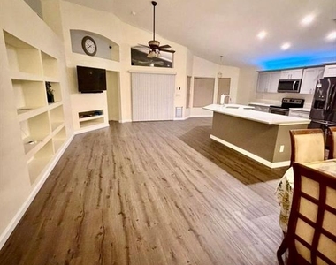 15545 Markham Drive - Photo Thumbnail 15