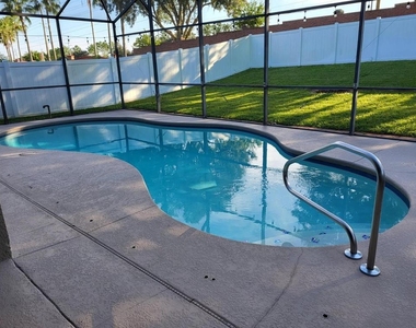 15545 Markham Drive - Photo Thumbnail 16