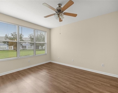 4555 Sw 52nd Circle - Photo Thumbnail 17