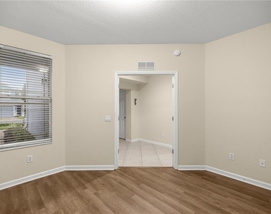 4555 Sw 52nd Circle - Photo Thumbnail 4