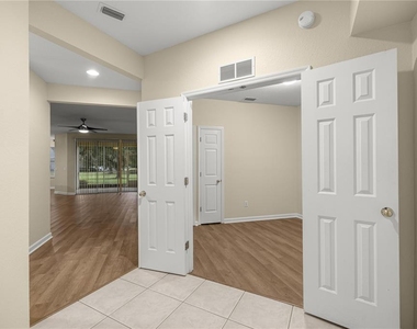 4555 Sw 52nd Circle - Photo Thumbnail 3