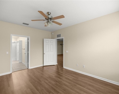 4555 Sw 52nd Circle - Photo Thumbnail 18