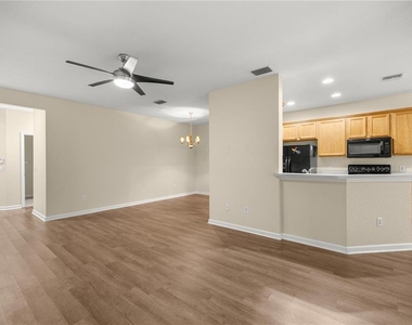 4555 Sw 52nd Circle - Photo Thumbnail 11