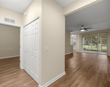 4555 Sw 52nd Circle - Photo Thumbnail 5