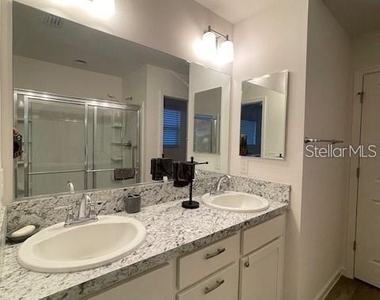5541 Goodman Court - Photo Thumbnail 12