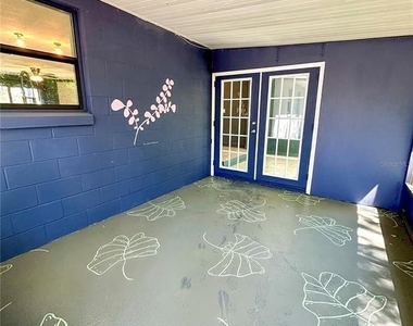 1302 Se 18th Place - Photo Thumbnail 17