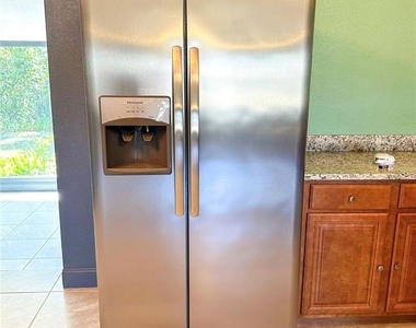 1302 Se 18th Place - Photo Thumbnail 8