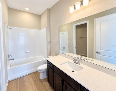 16406 Lone Oak Circle - Photo Thumbnail 23