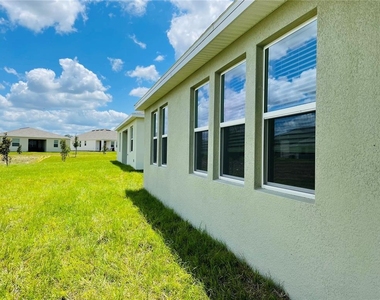 4296 Blackshear Court - Photo Thumbnail 4