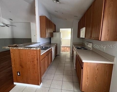 2511 Metro Sevilla Drive - Photo Thumbnail 6