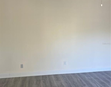 5305 Bamboo Court - Photo Thumbnail 13