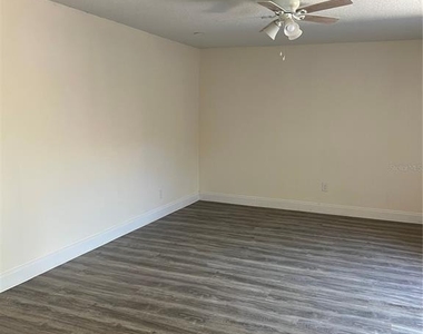 5305 Bamboo Court - Photo Thumbnail 4
