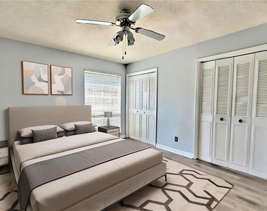 345 Wymore Road - Photo Thumbnail 2