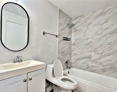 345 Wymore Road - Photo Thumbnail 7
