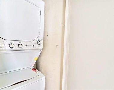 345 Wymore Road - Photo Thumbnail 8