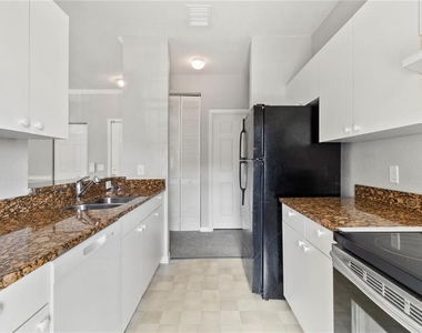 3701 Conroy Road - Photo Thumbnail 4