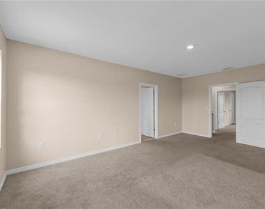 1461 Olive Court - Photo Thumbnail 16