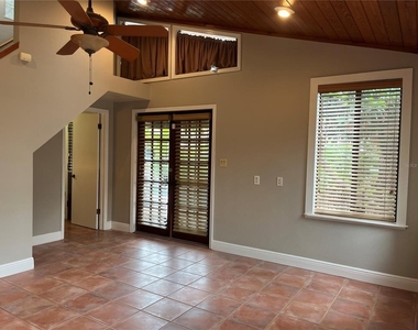 421 E Miller Street - Photo Thumbnail 14