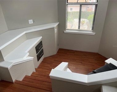 421 E Miller Street - Photo Thumbnail 25
