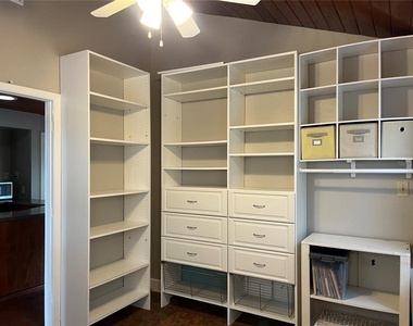 421 E Miller Street - Photo Thumbnail 5
