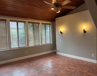 421 E Miller Street - Photo Thumbnail 15