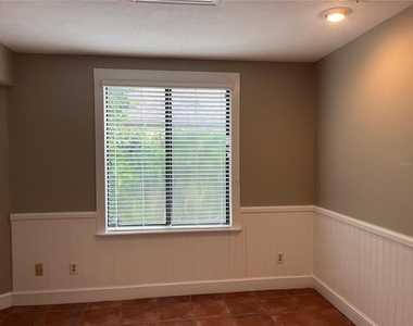 421 E Miller Street - Photo Thumbnail 3