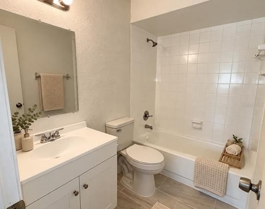 5225 Via Hacienda Circle - Photo Thumbnail 9