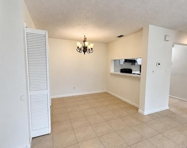 5225 Via Hacienda Circle - Photo Thumbnail 17