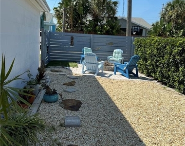 834 E 25th Avenue - Photo Thumbnail 17