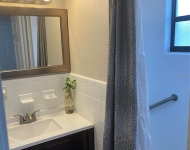 834 E 25th Avenue - Photo Thumbnail 10