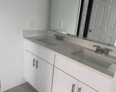 4646 Homestead Trail - Photo Thumbnail 20