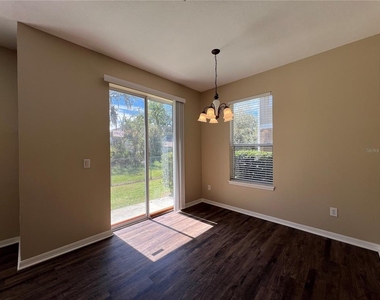 1720 San Jacinto Cir - Photo Thumbnail 2