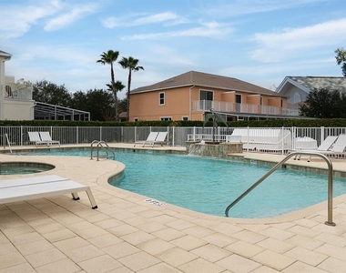 1653 Retreat Circle - Photo Thumbnail 32