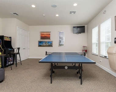 1653 Retreat Circle - Photo Thumbnail 31
