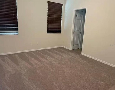 827 Battery Pointe Drive - Photo Thumbnail 11