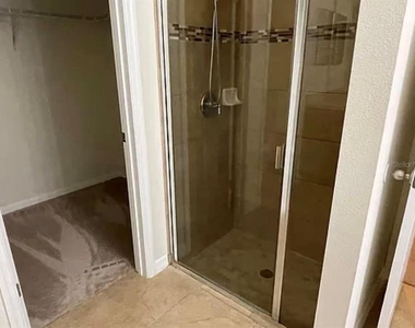 827 Battery Pointe Drive - Photo Thumbnail 13
