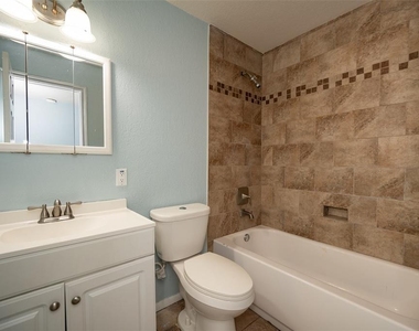6808 Fern Circle - Photo Thumbnail 11