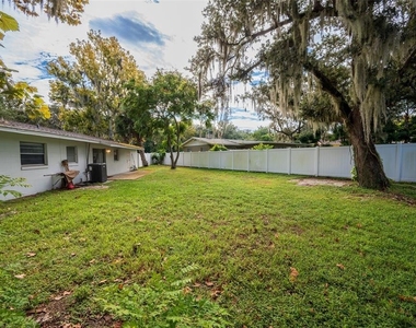 6808 Fern Circle - Photo Thumbnail 17