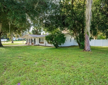 6808 Fern Circle - Photo Thumbnail 3