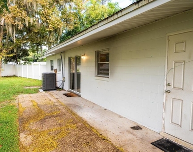 6808 Fern Circle - Photo Thumbnail 19