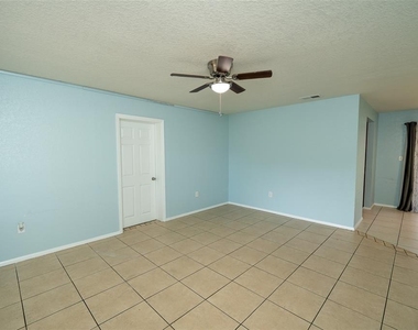 6808 Fern Circle - Photo Thumbnail 30