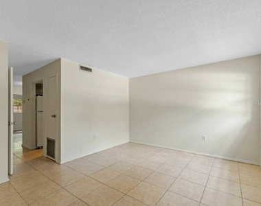 118 Hardin Place - Photo Thumbnail 5