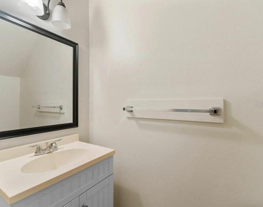 118 Hardin Place - Photo Thumbnail 8