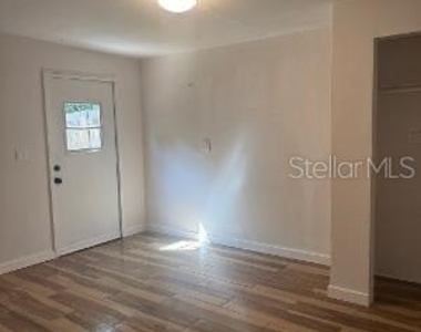 2810 61st Street - Photo Thumbnail 3