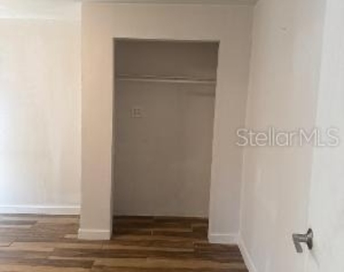2810 61st Street - Photo Thumbnail 4