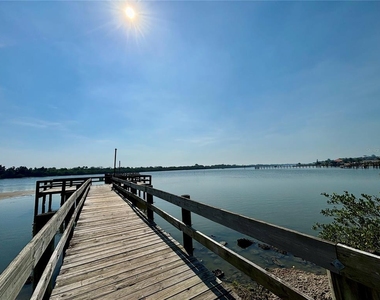 118 Hardin Place - Photo Thumbnail 15